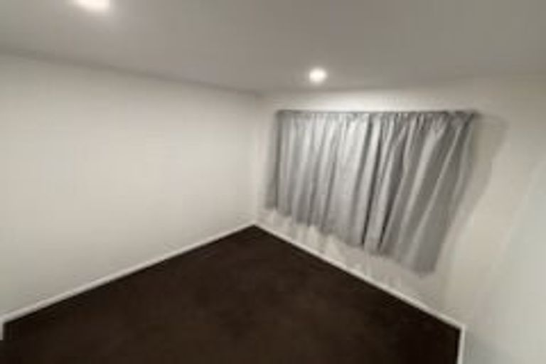 Photo of property in 9 Edwin Freeman Place, Ranui, Auckland, 0612