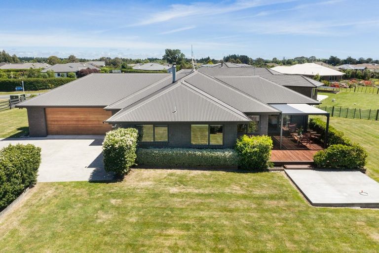 Photo of property in 115 Mount Taylor Drive, Feilding, 4775