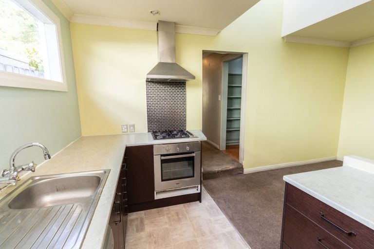 Photo of property in 192 Sutherland Road, Lyall Bay, Wellington, 6022