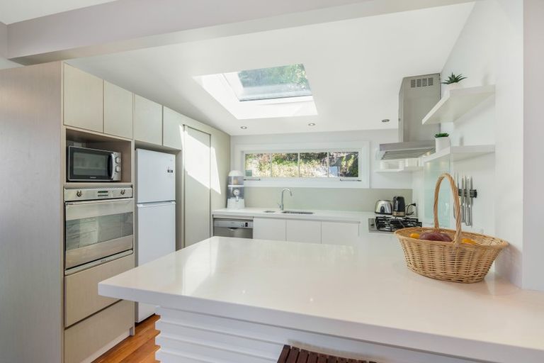 Photo of property in 72 Owhiro Bay Parade, Owhiro Bay, Wellington, 6023