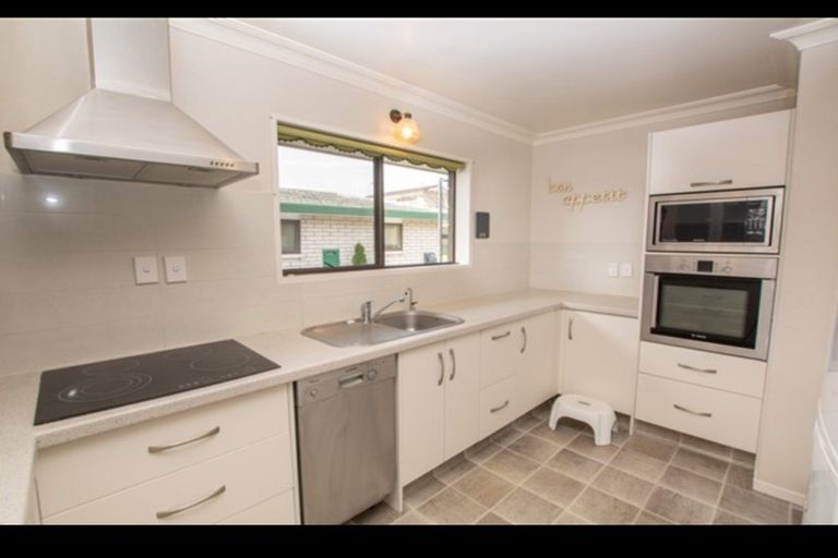 Photo of property in 17b Laing Place, Otumoetai, Tauranga, 3110