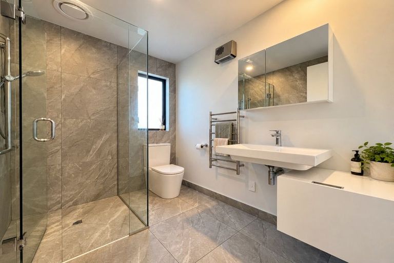 Photo of property in 5d Manning Place, Woolston, Christchurch, 8023