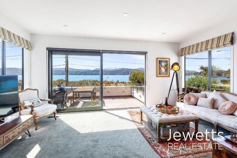 Photo of property in 191 Marine Parade, Seatoun, Wellington, 6022