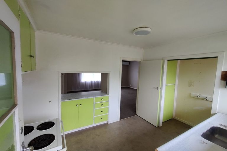 Photo of property in 2/21 Trentham Road, Papakura, 2110