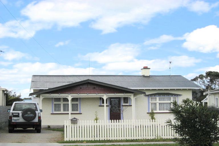 Photo of property in 3 Central Avenue, Gonville, Whanganui, 4501