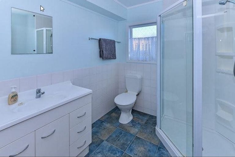 Photo of property in 75 Angelo Avenue, Howick, Auckland, 2014