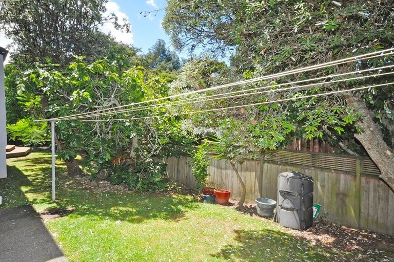 Photo of property in 1/8 Tui Glen Road, Birkenhead, Auckland, 0626