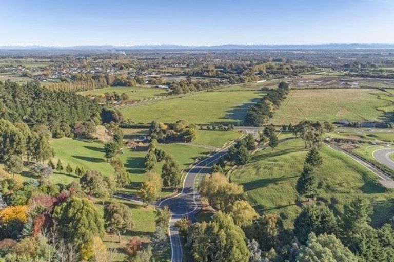Photo of property in 10 Redmund Spur Road, Kennedys Bush, Christchurch, 8025