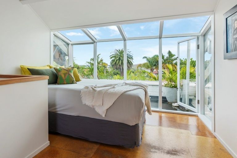 Photo of property in 2/47 Church Street, Devonport, Auckland, 0624