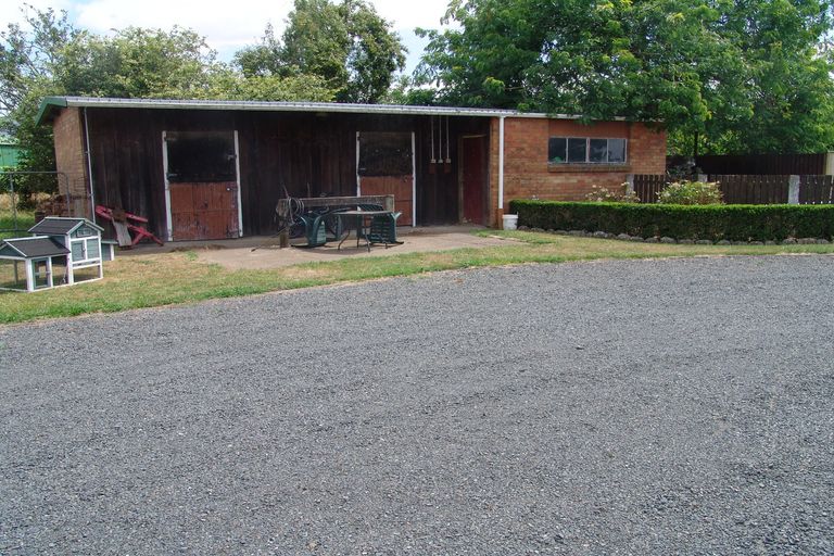 Photo of property in 590 Kakaramea Road, Ngahinapouri, Te Awamutu, 3876