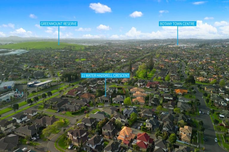 Photo of property in 11 Walter Haddrell Crescent, Flat Bush, Auckland, 2016