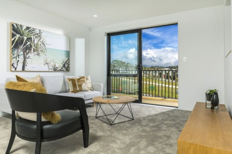 Photo of property in 5 Karengo Street, Long Bay, Auckland, 0630