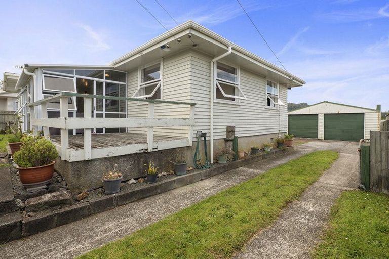 Photo of property in 17 Mckenzie Road, Owhata, Rotorua, 3010
