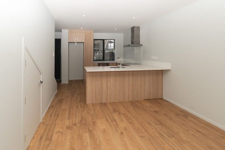 Photo of property in 2b Nerita Place, Long Bay, Auckland, 0630