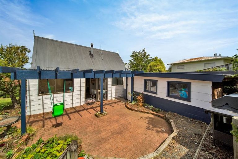 Photo of property in 6 Warkworth Grove, Bell Block, New Plymouth, 4312