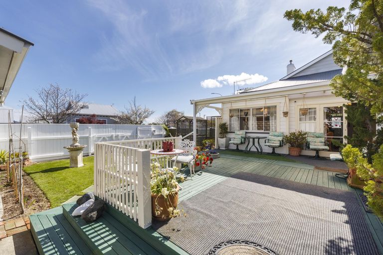 Photo of property in 1 Bryant Street, Takaro, Palmerston North, 4412