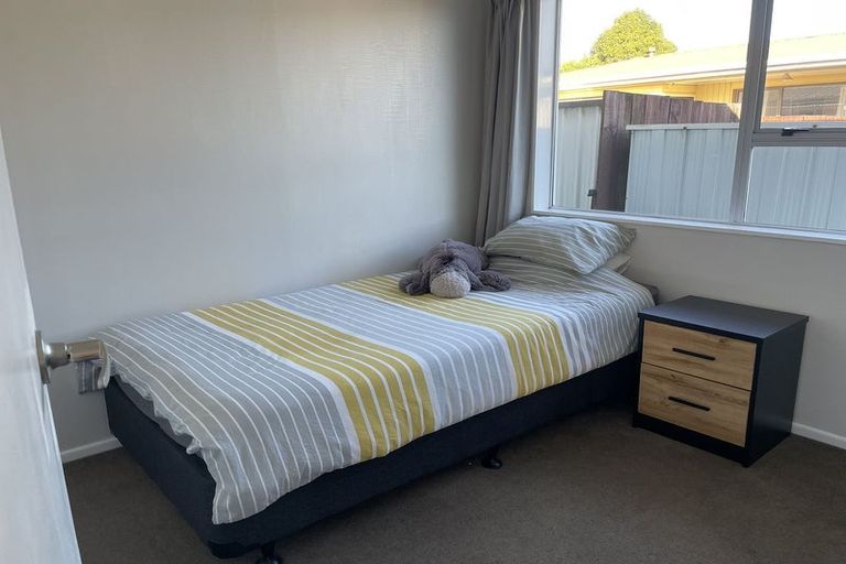 Photo of property in 28a Roband Crescent, Brown Owl, Upper Hutt, 5018