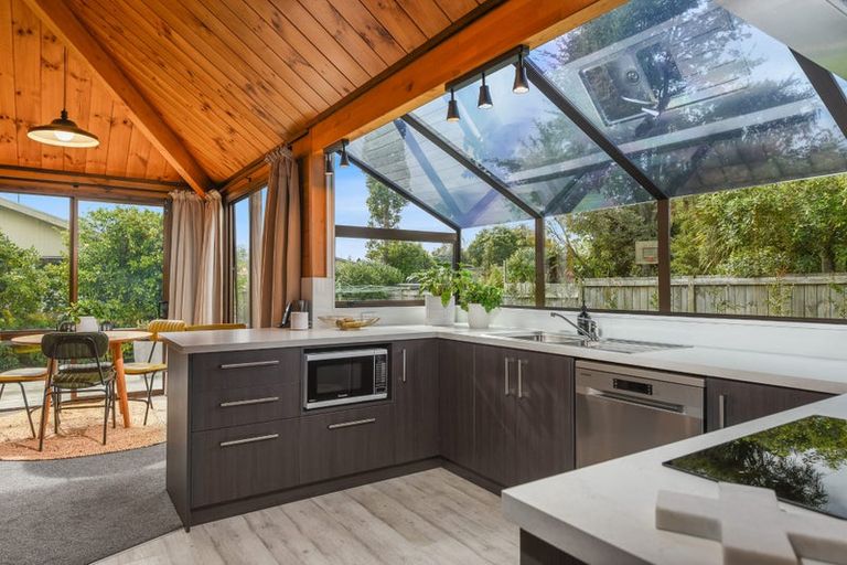 Photo of property in 2 Iles Road, Lynmore, Rotorua, 3010