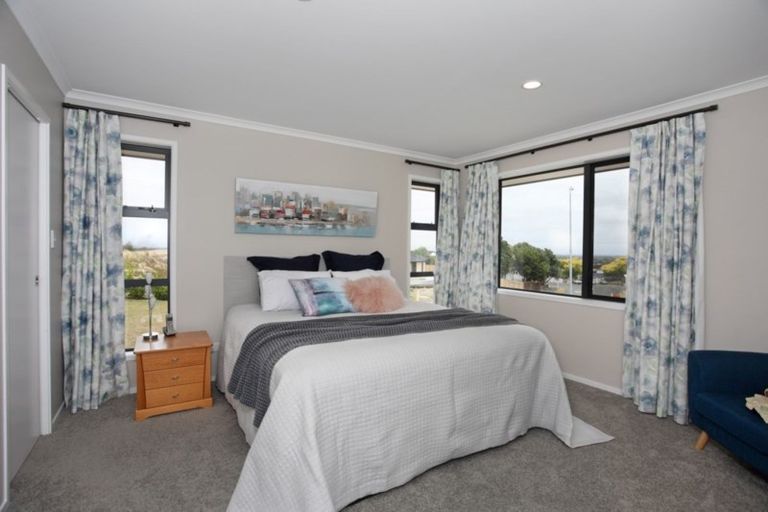 Photo of property in 8 Macdonald Heights, Feilding, 4702