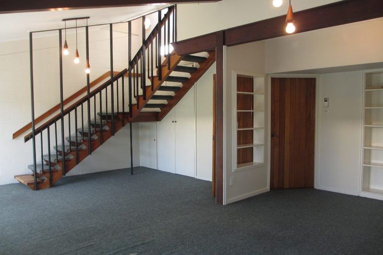 Photo of property in 54 Holly Road, St Albans, Christchurch, 8014