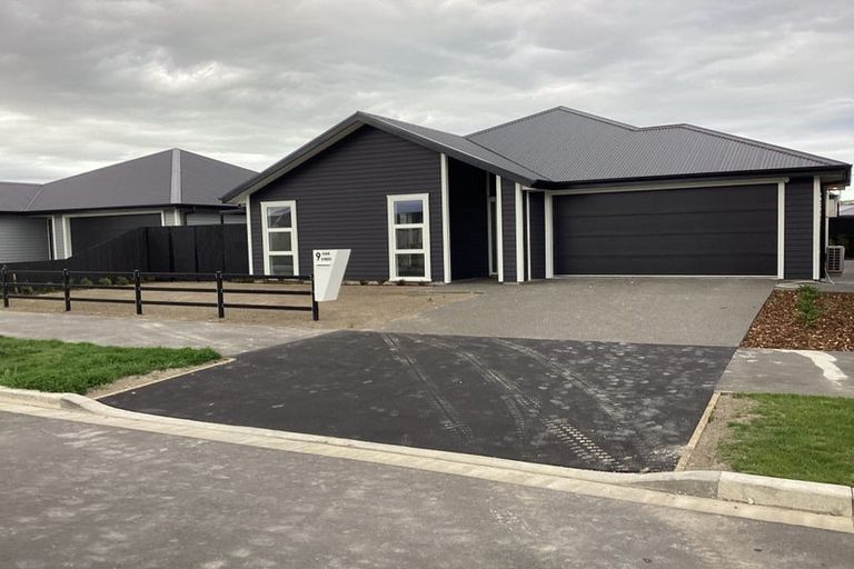 Photo of property in 9 Dan Street, Marshland, Christchurch, 8083