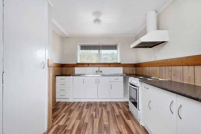 Photo of property in 33b Kawaha Point Road, Fairy Springs, Rotorua, 3015