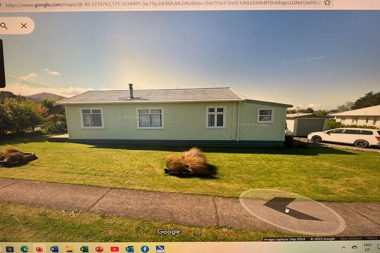 Photo of property in 1 Colonel Place, Featherston, 5710