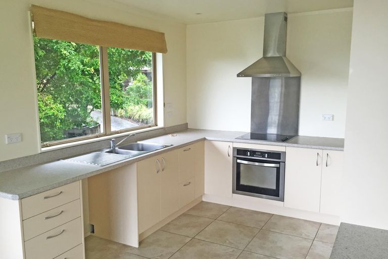 Photo of property in 13a Granfield Place, Te Kamo, Whangarei, 0112