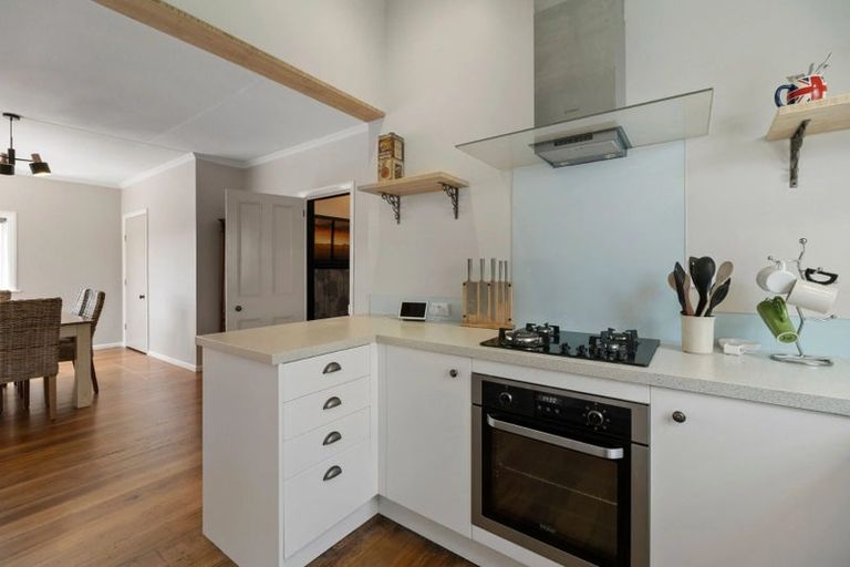 Photo of property in 162 Tukapa Street, Westown, New Plymouth, 4310