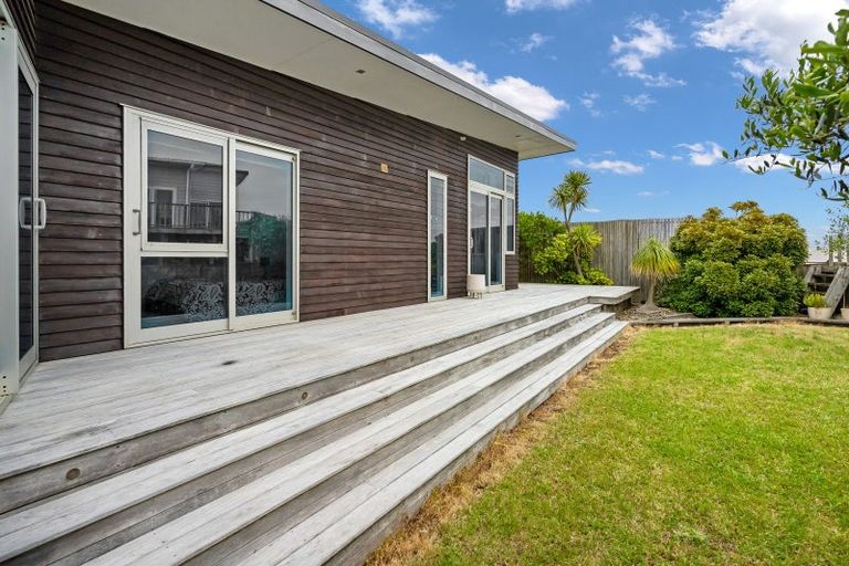 Photo of property in 26 Sunset Drive, Baylys Beach, Dargaville, 0377
