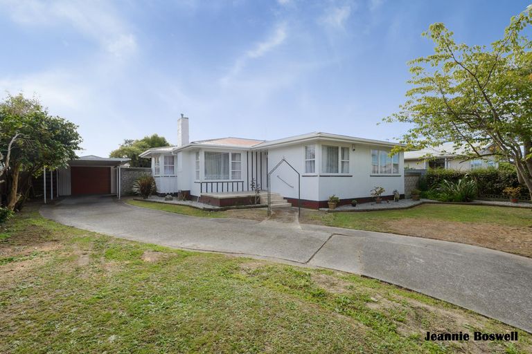 Photo of property in 8 Alexander Street, Awapuni, Palmerston North, 4412