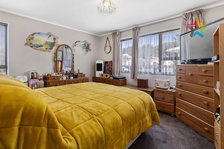 Photo of property in 4 Stockdale Street, Wainuiomata, Lower Hutt, 5014