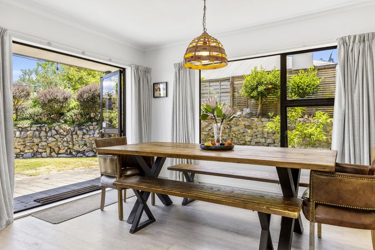 Photo of property in 83 Harvey Street, Waipahihi, Taupo, 3330