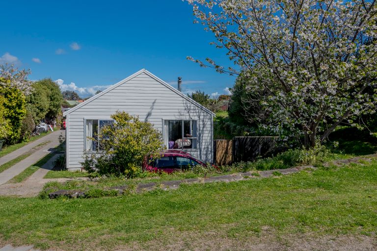 Photo of property in 110a Martin Road, Paraparaumu Beach, Paraparaumu, 5032