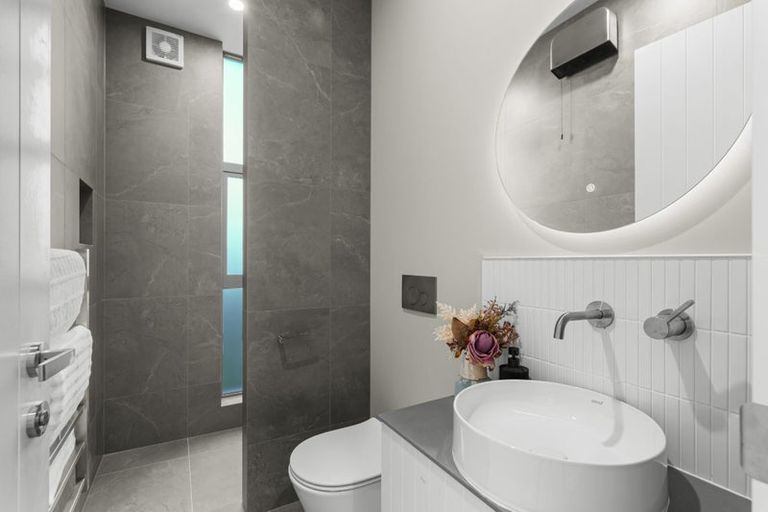 Photo of property in 4/42 Browns Road, St Albans, Christchurch, 8014