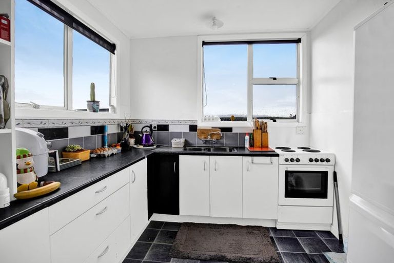 Photo of property in 18 Cambridge Street, Patea, 4520