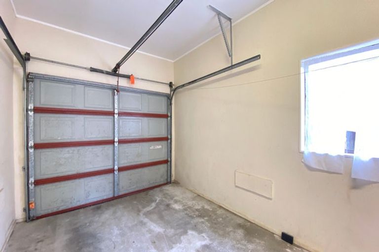 Photo of property in 2/79 Aberfeldy Avenue, Highland Park, Auckland, 2010