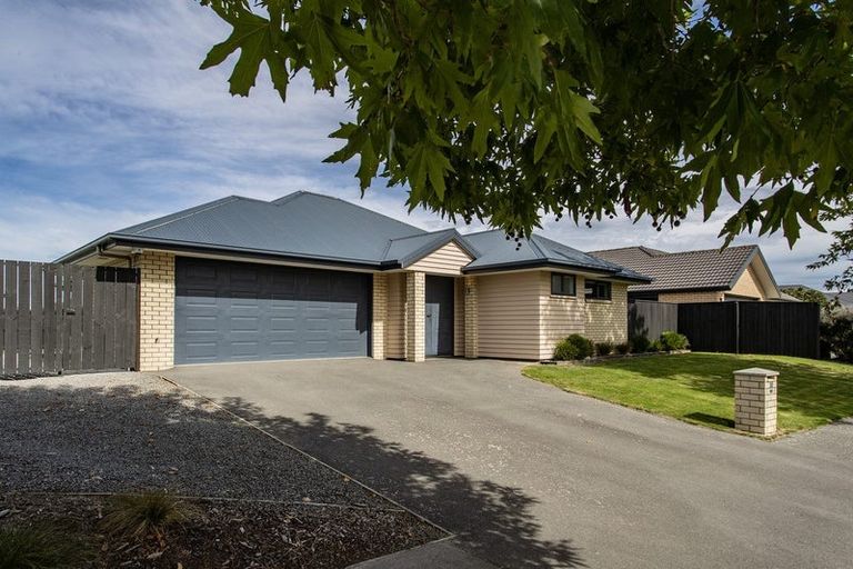 Photo of property in 10 Champagne Avenue, Yaldhurst, Christchurch, 8042