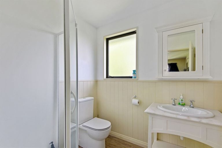 Photo of property in 11 Halswell Junction Road, Halswell, Christchurch, 8025