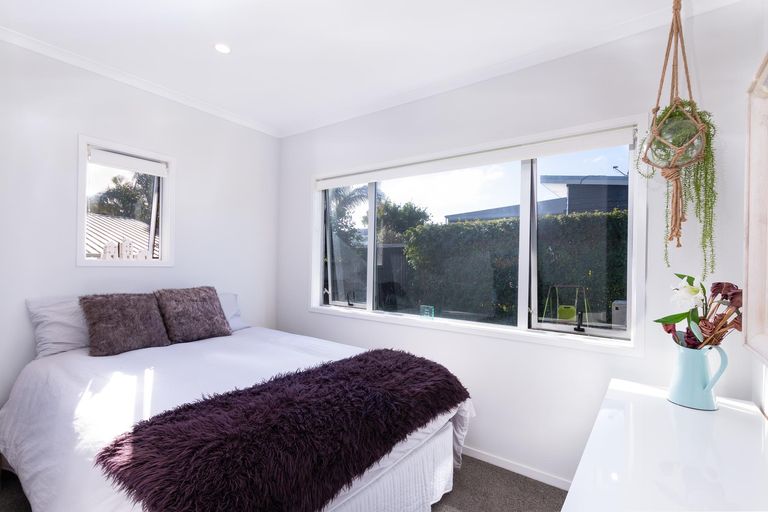 Photo of property in 2b Palm Grove, Waihi Beach, 3611