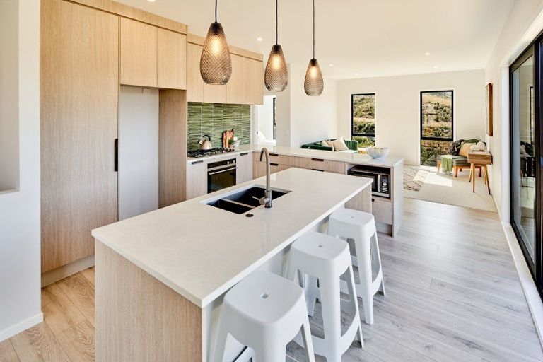 Photo of property in 38 Hokioi Drive, Kenepuru, Porirua, 5022