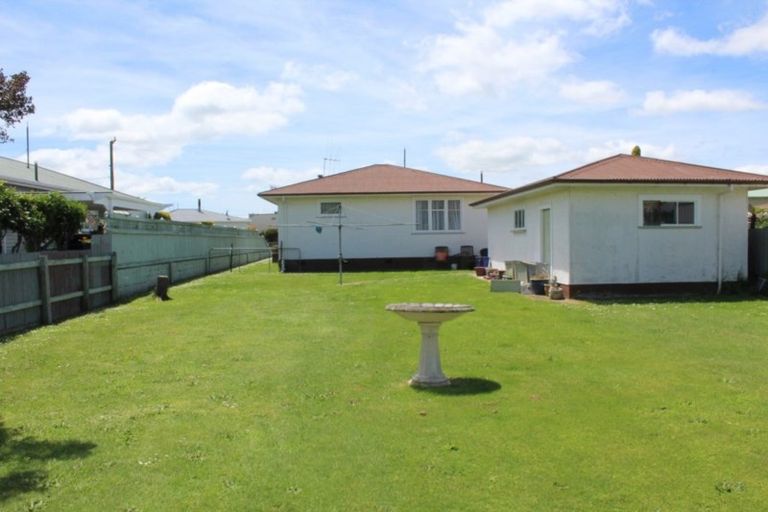 Photo of property in 22 Christian Street, Dannevirke, 4930