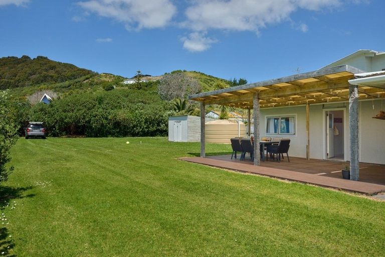 Photo of property in 75 Fortescue Street, Mahia, 4198