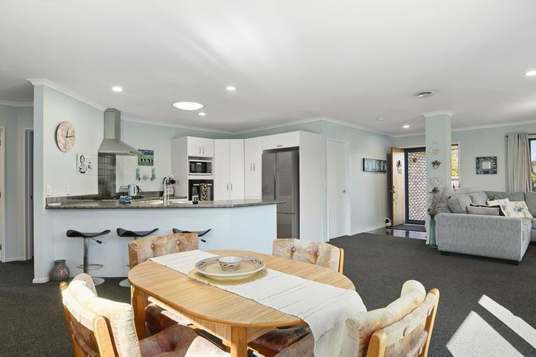 Photo of property in 34 Monaco View, Stoke, Nelson, 7011