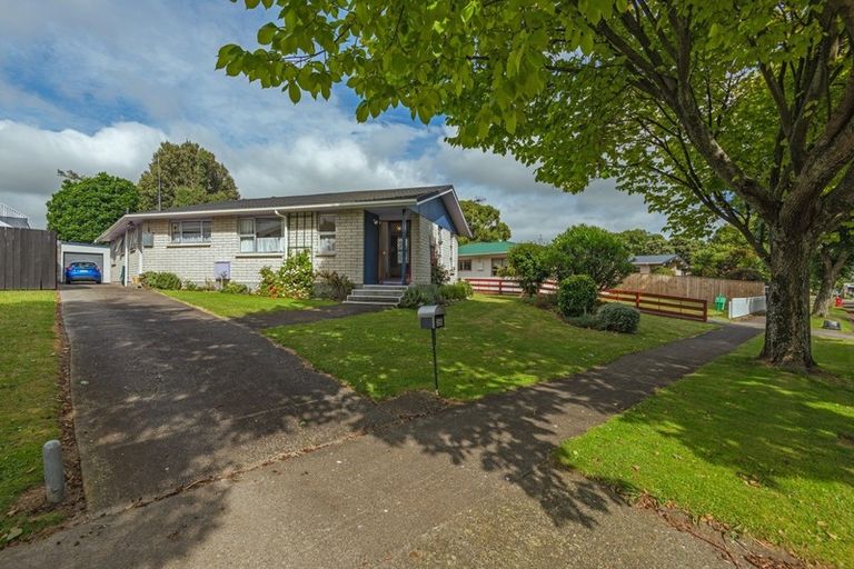 Photo of property in 25 Stillwater Place, Westbrook, Palmerston North, 4412