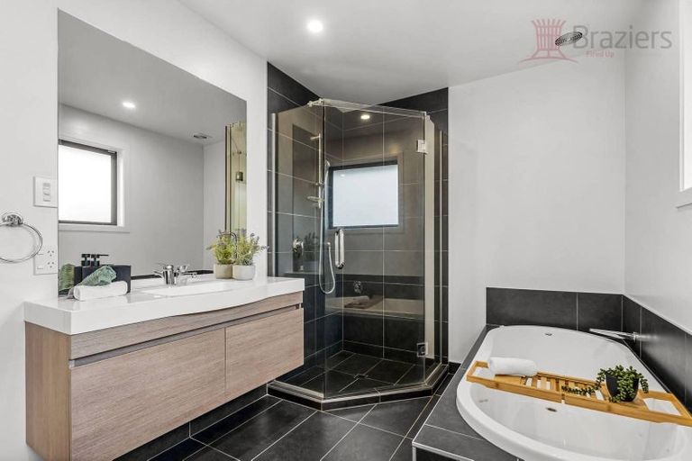 Photo of property in 214 Hendersons Road, Hoon Hay, Christchurch, 8025