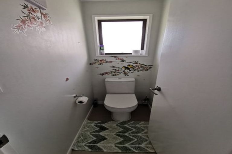 Photo of property in 1/52 Lochee Road, Upper Riccarton, Christchurch, 8041