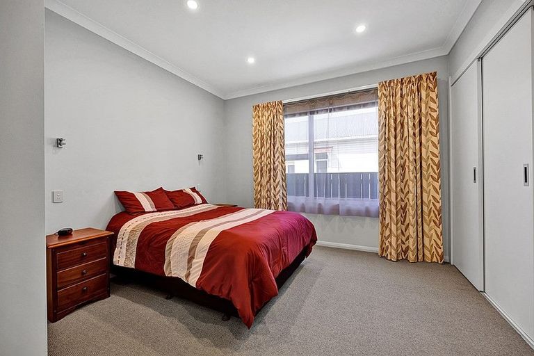 Photo of property in 30 Puriri Street, Hawera, 4610