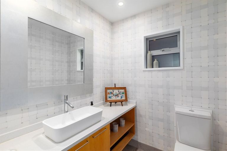 Photo of property in 40 Soleares Avenue, Mount Pleasant, Christchurch, 8081