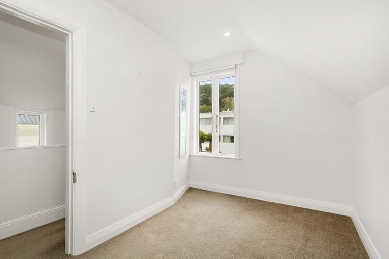 Photo of property in 67 Brougham Street, Mount Victoria, Wellington, 6011
